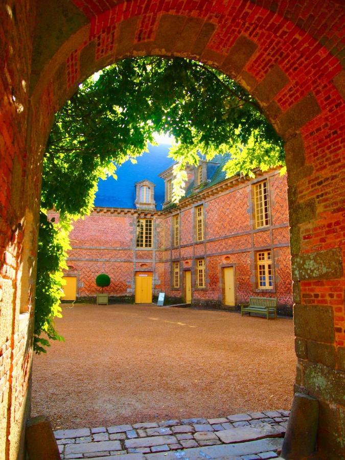 Rânes Le Beauregard Bed & Breakfast エクステリア 写真